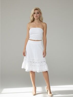 LaRok white lace and linen Bohemian style skirt with silver jewel accents szL